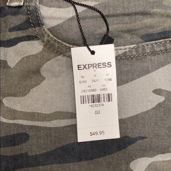 Express | Camo Skirt - Picture 4 of 6